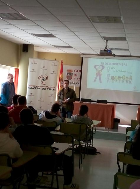 taller-violencia-de-genero-ies-nueve-valles